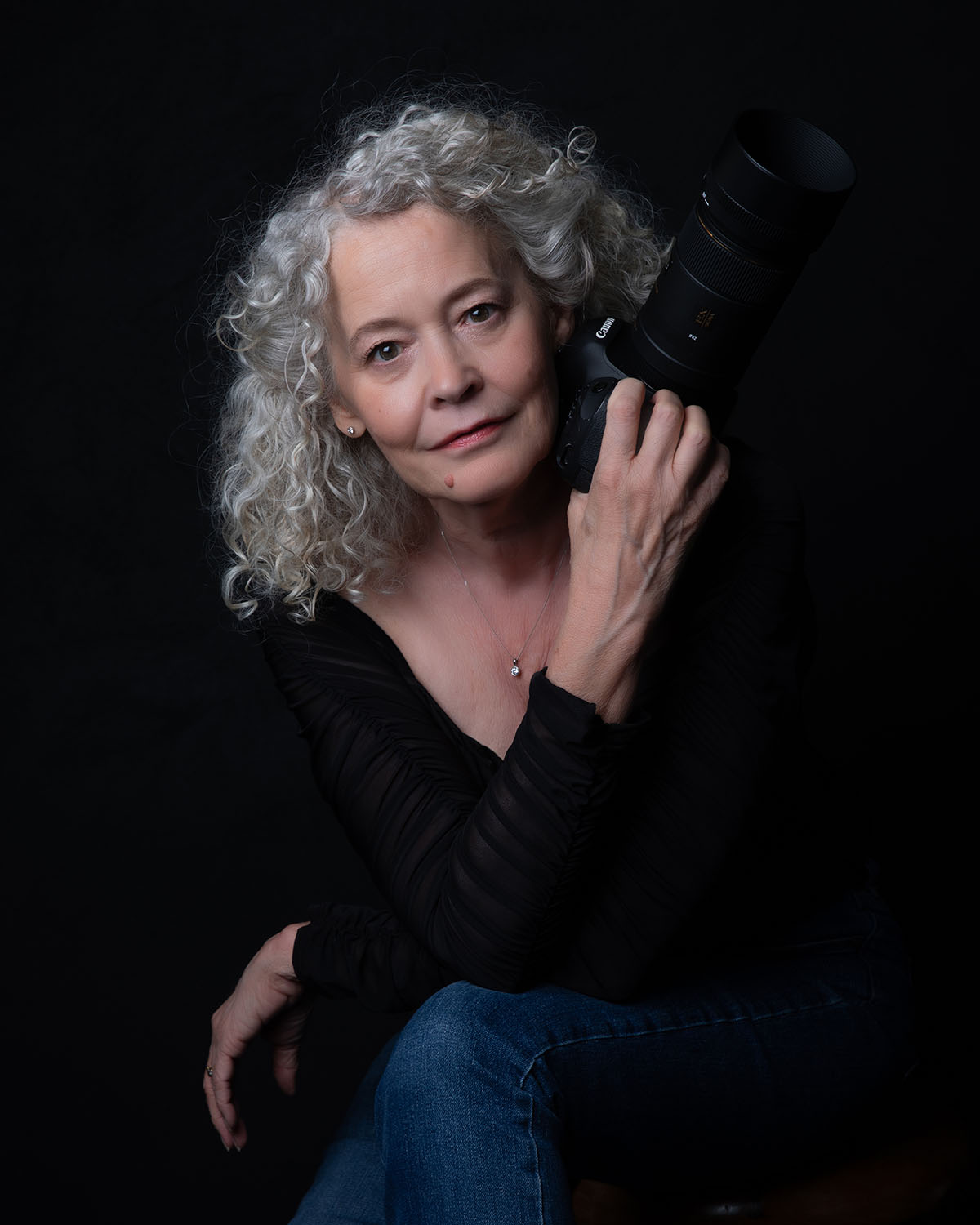 female boudoir photographer