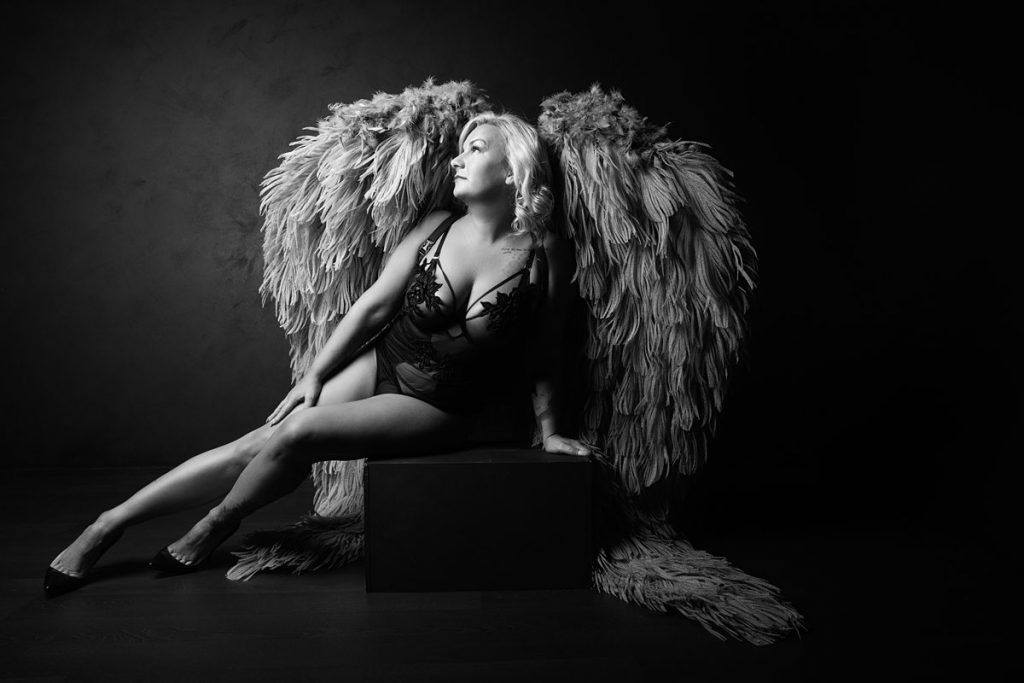 boudoir wings photoshoot